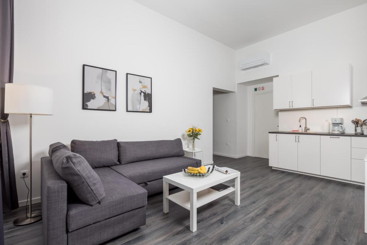 Apartment Nest In 1 Rijeka Ngoại thất bức ảnh