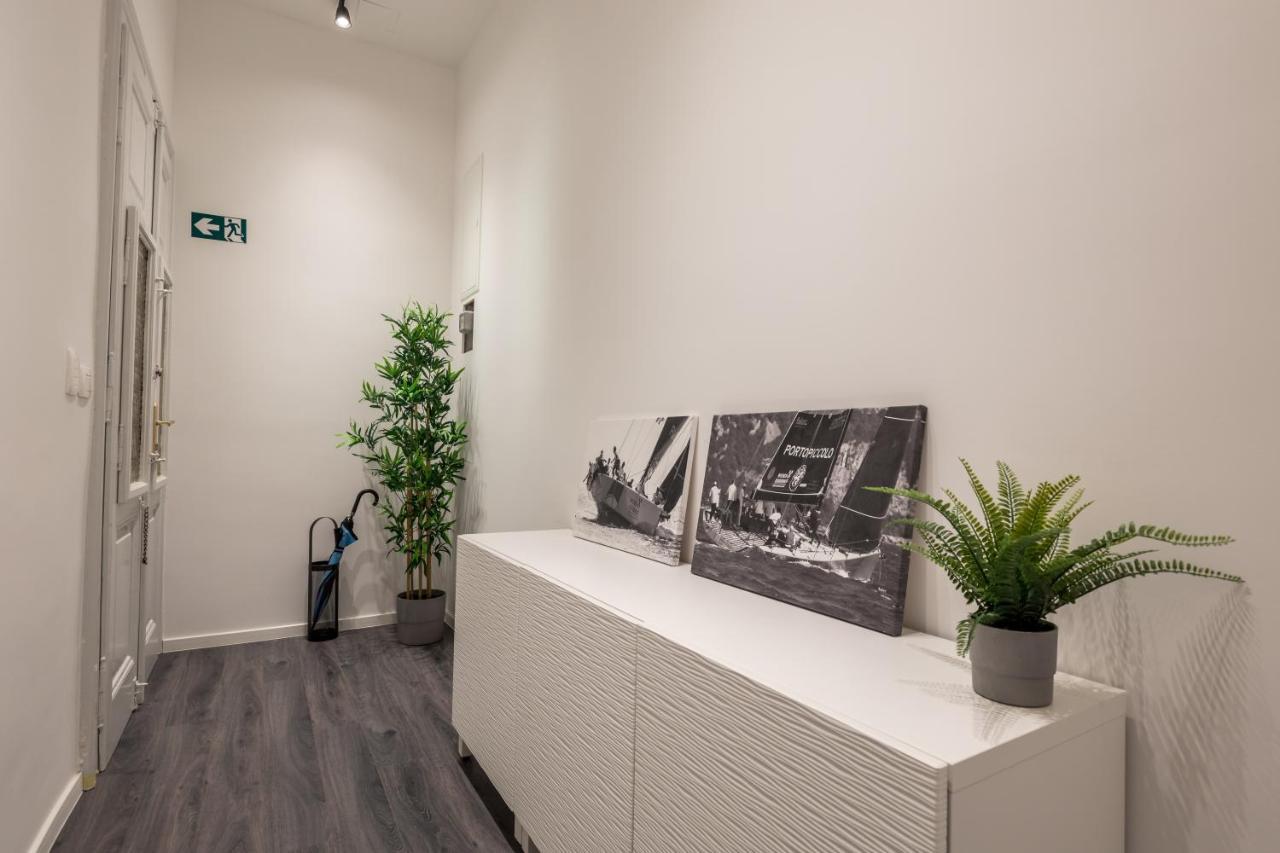 Apartment Nest In 1 Rijeka Ngoại thất bức ảnh